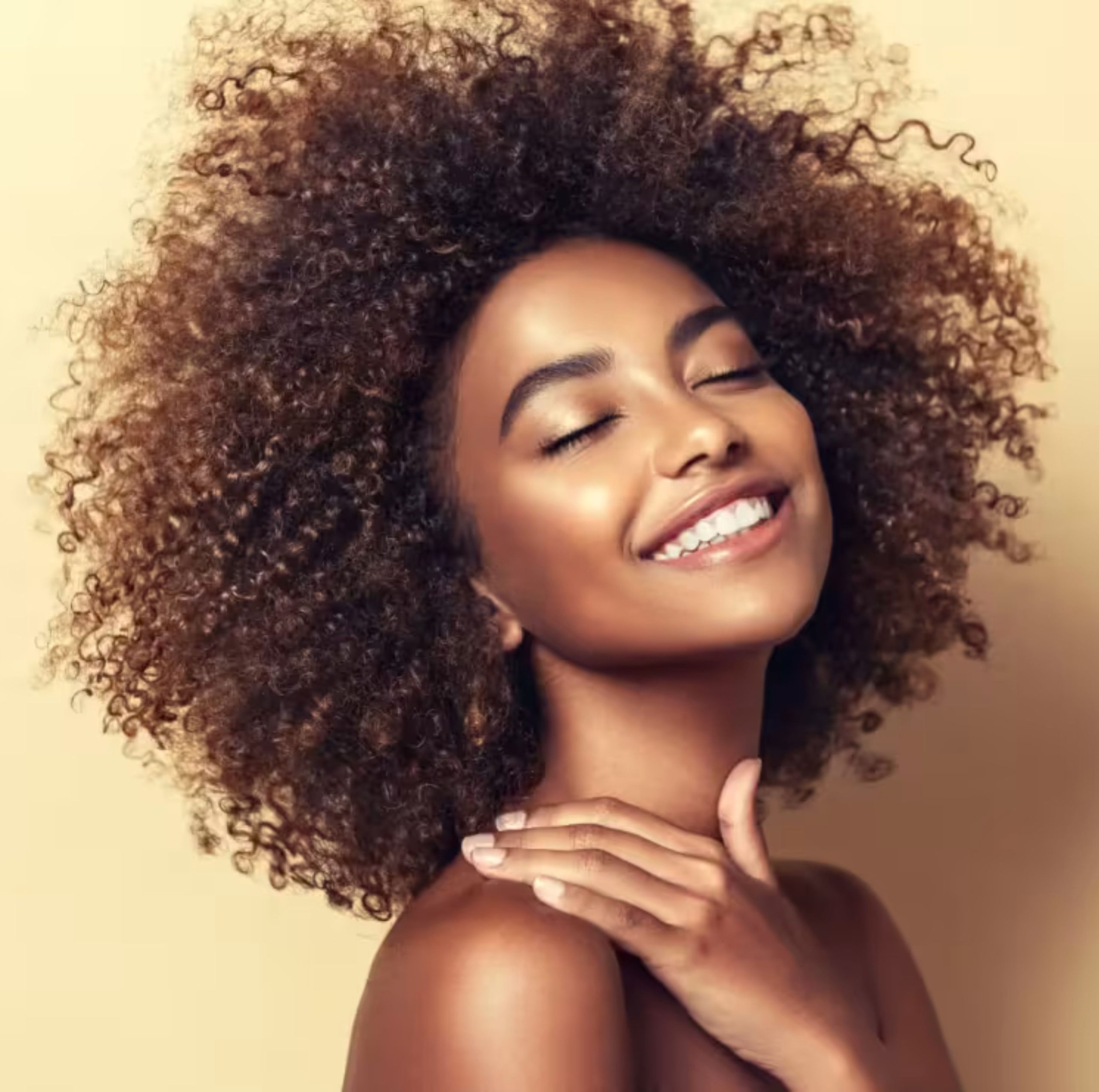 Peau métissée et noire, comment avoir une routine visage efficace en hiver ?